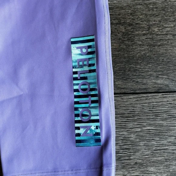 NWT Peloton Essential Mid Rise Capri Leggings Tights Lavender Purple Sz small - Picture 9 of 10